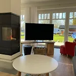 Linnebarg Hus 4 * Фемарн