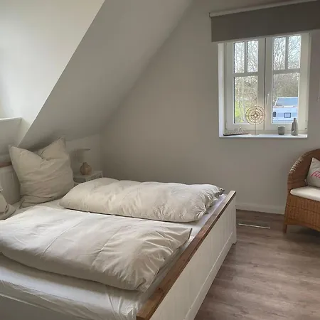 Linnebarg Hus 4 度假居 费马恩