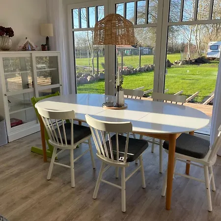 Linnebarg Hus 4 Holiday home *